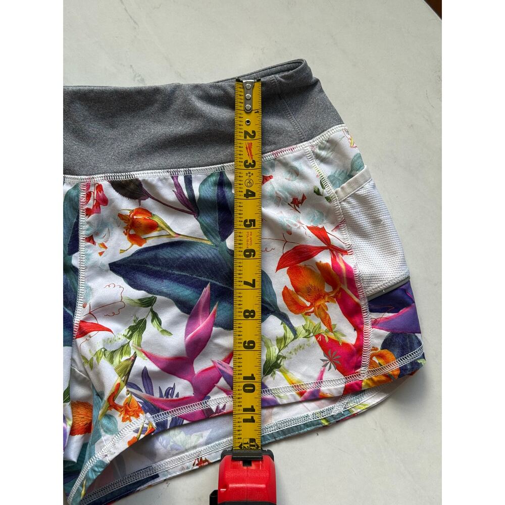 Athleta Ready Set Go Shorts Tropical Lilies Floral Running Shorts Medium - Picture 10 of 10